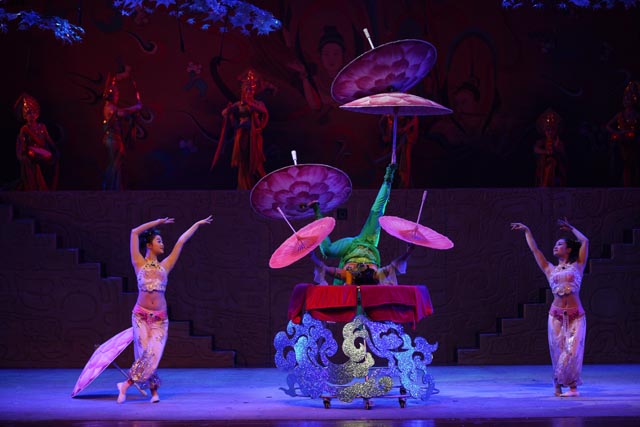 Dongtu Theatre-Treasure Acrobatic Show